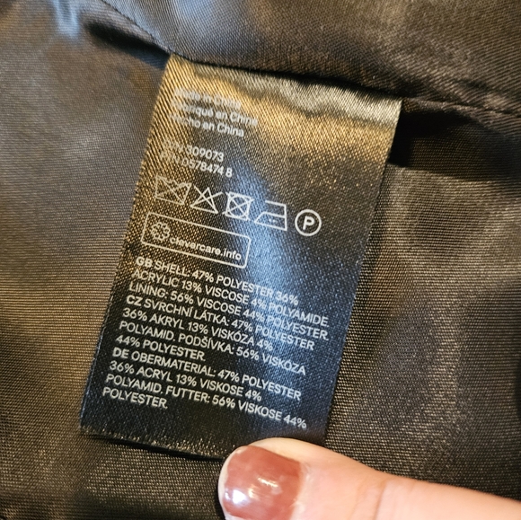 H&M gathered sleeves blazer - Picture 3 of 4